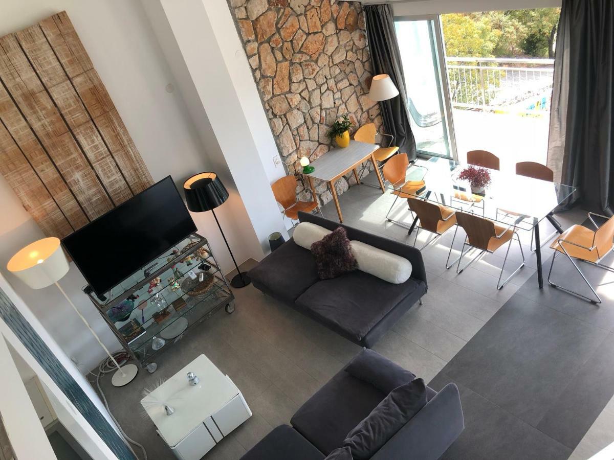 Loft-beach-apartments Ratko Apartment *